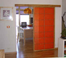 porte coulissante avec rail suspendu