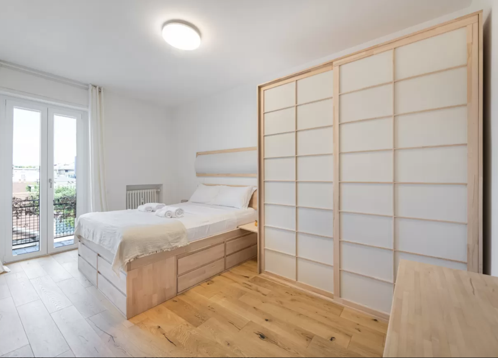 Easy Life House
